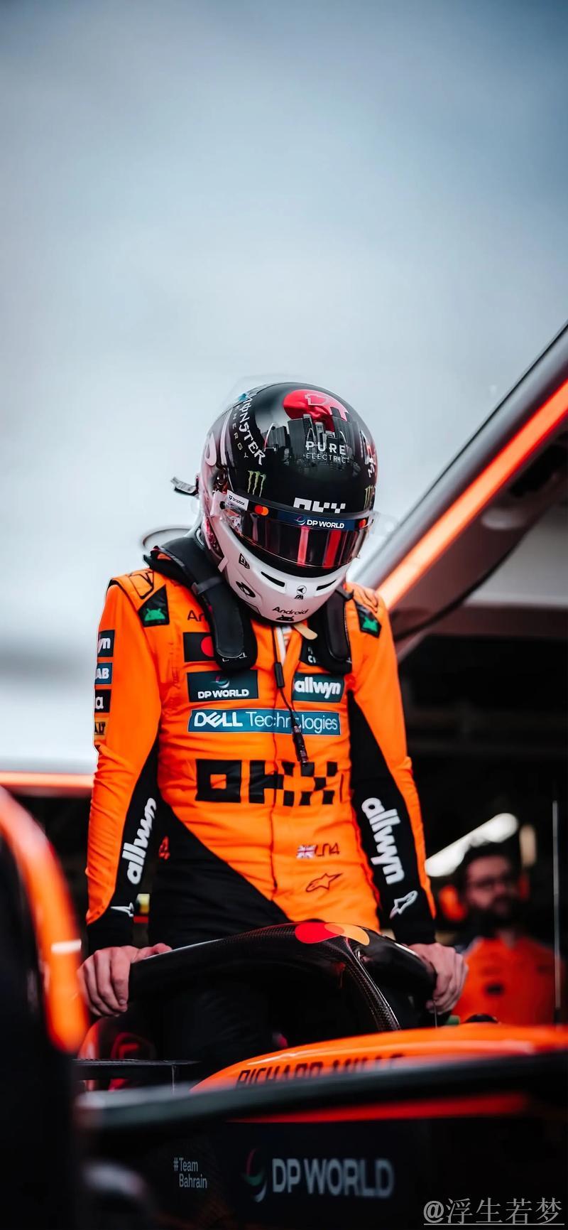 F1迈阿密站冲刺赛：诺里斯摘冠 维斯塔潘位居第17